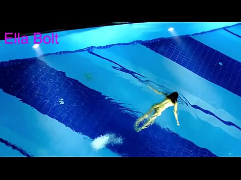 ❤️ Não consigo parar de ver, jovem loira apanhada a nadar nua na piscina da estância balnear ELLA BOLT Porno fb em pt.osagoassist.ru